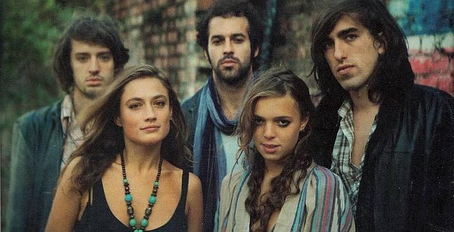 Crystal Fighters en México
