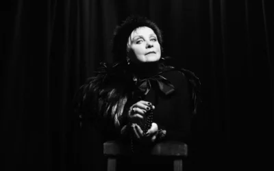 Eutanasia Fest trae a Anja Huwe (Xmal Deutschland)...