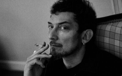 León Larregui lanza «Manifiesto de un Gran Delir...